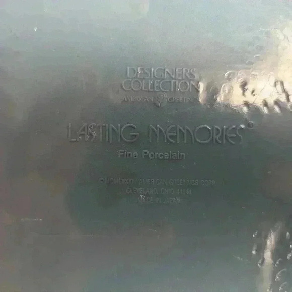 FREE WITH BUNDLE COLLECTION PLATE New  in box! Lasting menories fine porcelaine - Picture 3 of 5